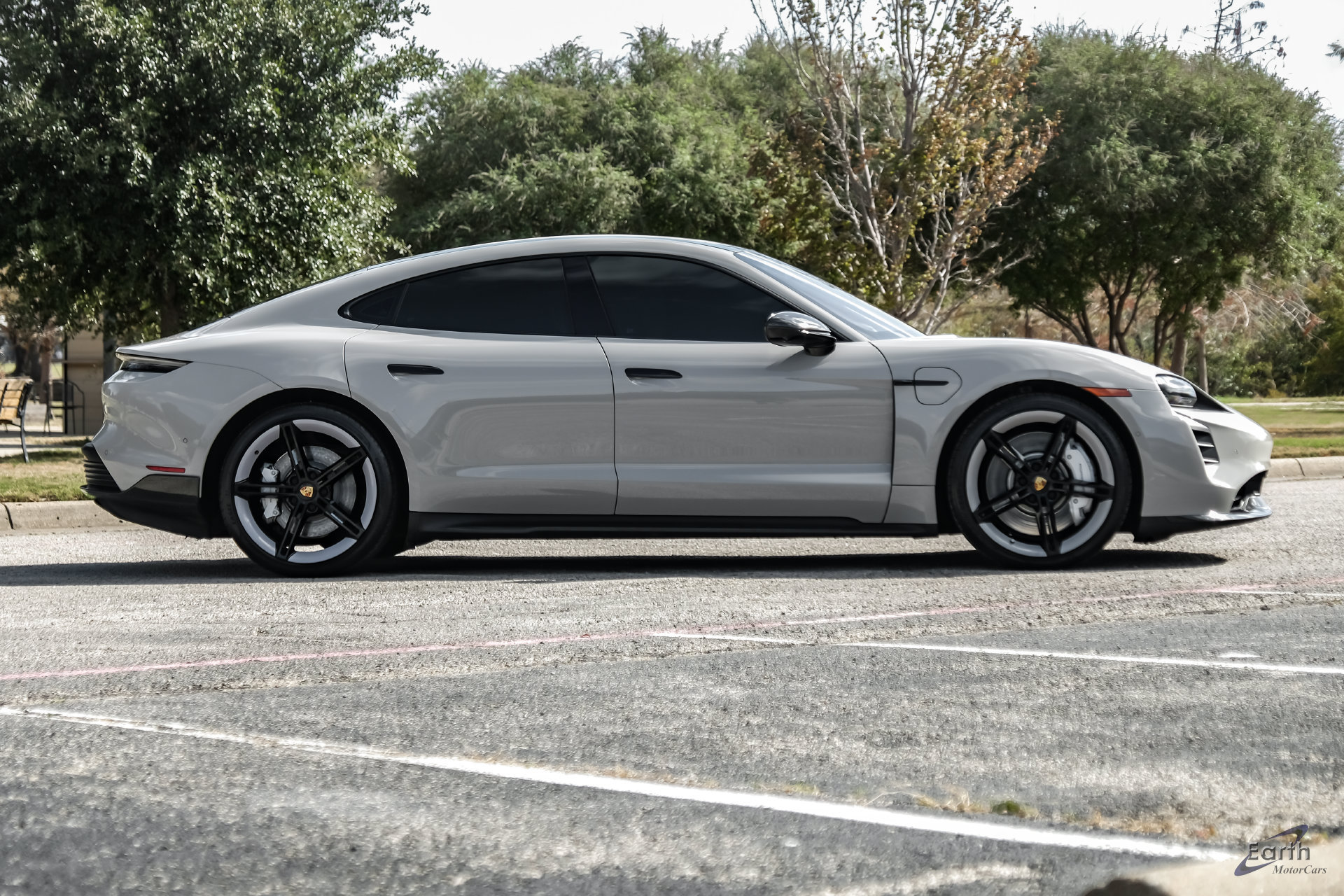 Used 2023 Porsche Taycan GTS w/ Premium Package (P6U) AWD/4WD image 16