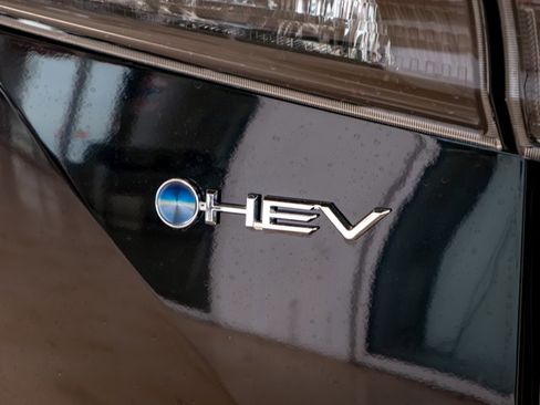 New 2026 Toyota Highlander Platinum image 10