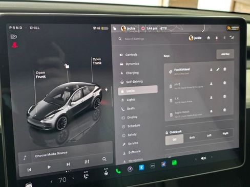 Used 2023 Tesla Model Y Long Range AWD/4WD image 31