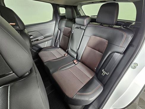 New 2025 Nissan Kicks SR w/ SR Premium Package image 20