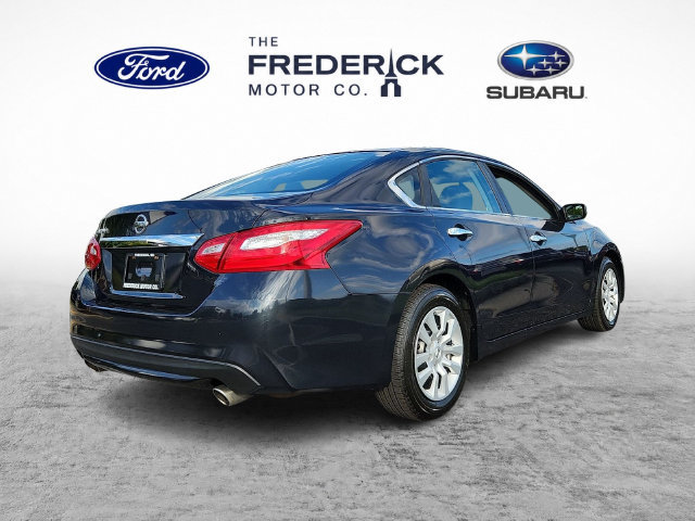 Used 2016 Nissan Altima 2.5 S w/ Power Driver Seat Package FWD image 4