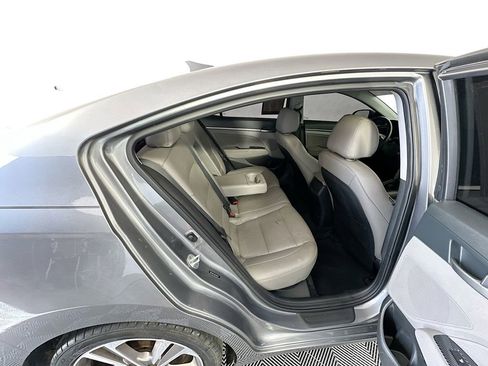 Used 2018 Hyundai Elantra Limited w/ Limited Ultimate Package 02 image 28