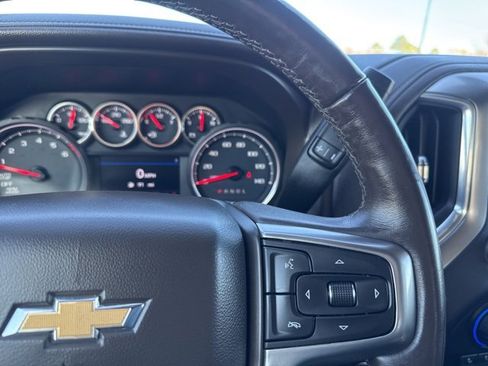 Used 2019 Chevrolet Silverado 1500 LTZ image 17