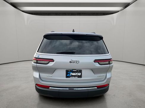 Used 2023 Jeep Grand Cherokee L Laredo image 4