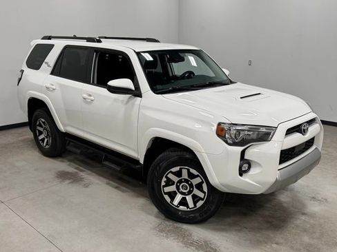 Used 2023 Toyota 4Runner TRD Off-Road AWD/4WD image 38