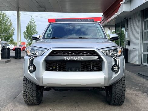 Used 2022 Toyota 4Runner SR5 Premium AWD/4WD image 7