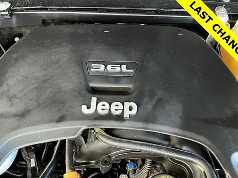 Used 2021 Jeep Gladiator Mojave image 35