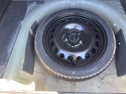 Used 2013 Chevrolet Sonic LT image 26