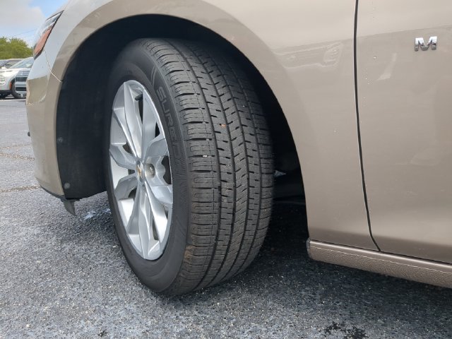Used 2025 Chevrolet Malibu LT FWD image 36