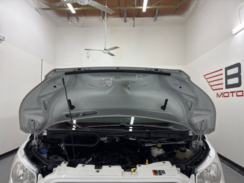 Used 2021 Ford Transit 350 XLT image 5