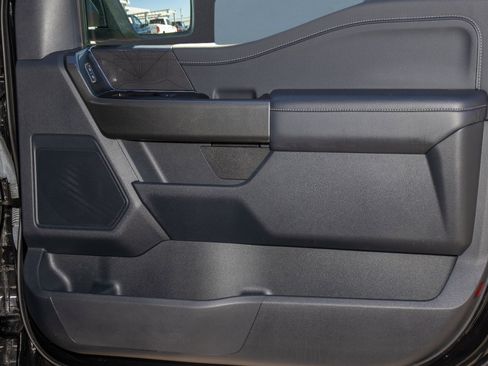 Used 2022 Ford F150 XLT w/ Equipment Group 302A High image 18