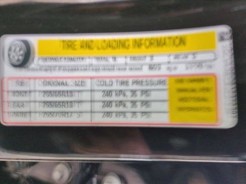 Used 2018 Chevrolet Silverado 1500 LT w/ All Star Edition image 24