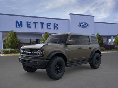New 2026 Ford Bronco Outer Banks w/ Sasquatch Package