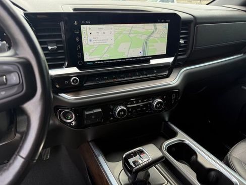 Used 2022 GMC Sierra 1500 SLT w/ SLT Premium Plus Package image 18