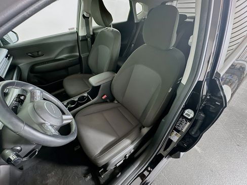 Used 2024 Hyundai Kona SEL FWD image 13