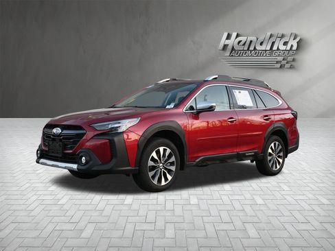 Used 2025 Subaru Outback Touring XT image 5