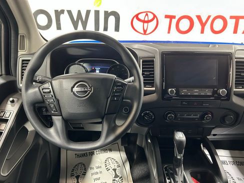 Used 2024 Nissan Frontier SV w/ Technology Package image 20