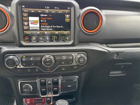 Used 2022 Jeep Gladiator Mojave w/ Cold Weather Group image 19