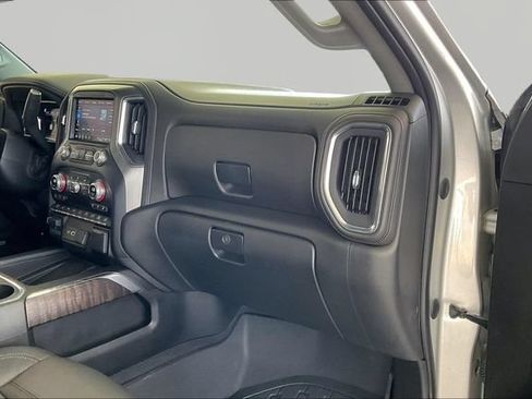Used 2023 GMC Sierra 2500 Denali w/ Denali Ultimate Package AWD/4WD image 18