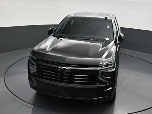 Used 2025 Chevrolet Suburban RST w/ Comfort Package RWD image 24