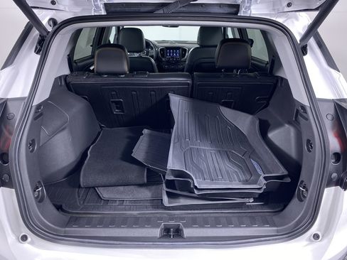 Used 2023 GMC Terrain AT4 w/ Infotainment Package II image 16