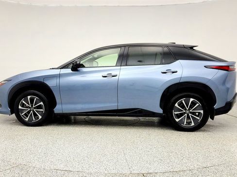 Used 2023 Lexus RZ 450e Premium w/ Accessory Package (2T) image 8