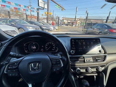 Used 2021 Honda Accord Sport image 12