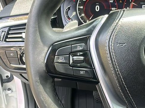 Used 2017 BMW 530i xDrive AWD/4WD image 17