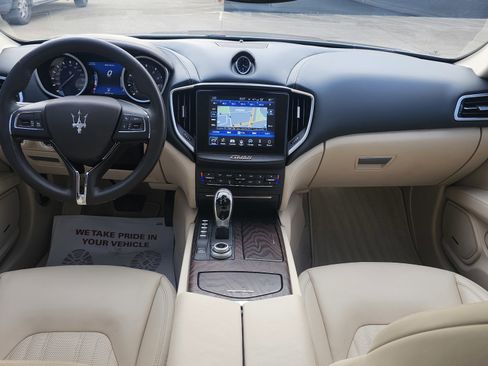 Used 2018 Maserati Ghibli GranLusso image 35