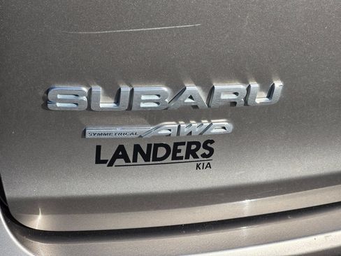Used 2022 Subaru Ascent Limited AWD/4WD image 38