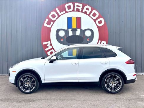 Used 2017 Porsche Cayenne S w/ Premium Plus Package AWD/4WD image 7