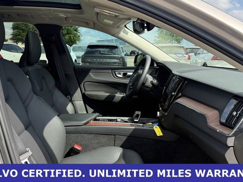 Certified 2023 Volvo XC60 B5 Plus w/ Climate Package AWD/4WD image 9