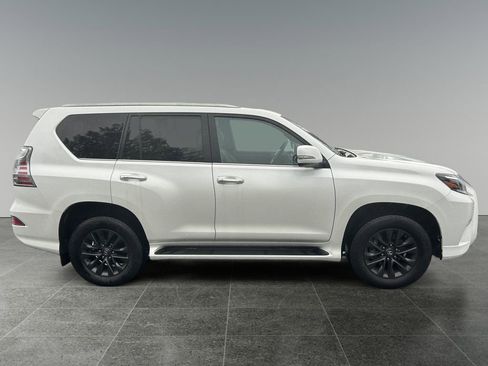 Used 2022 Lexus GX 460 Premium w/ Premium Package image 8