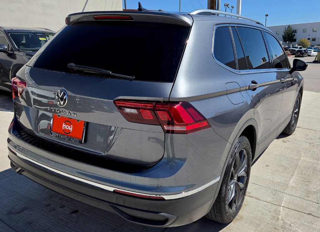 Used 2024 Volkswagen Tiguan SE FWD image 9