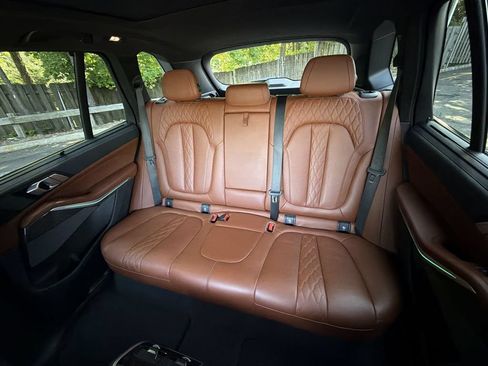 Used 2022 BMW X5 M50i w/ Executive Package AWD/4WD image 21