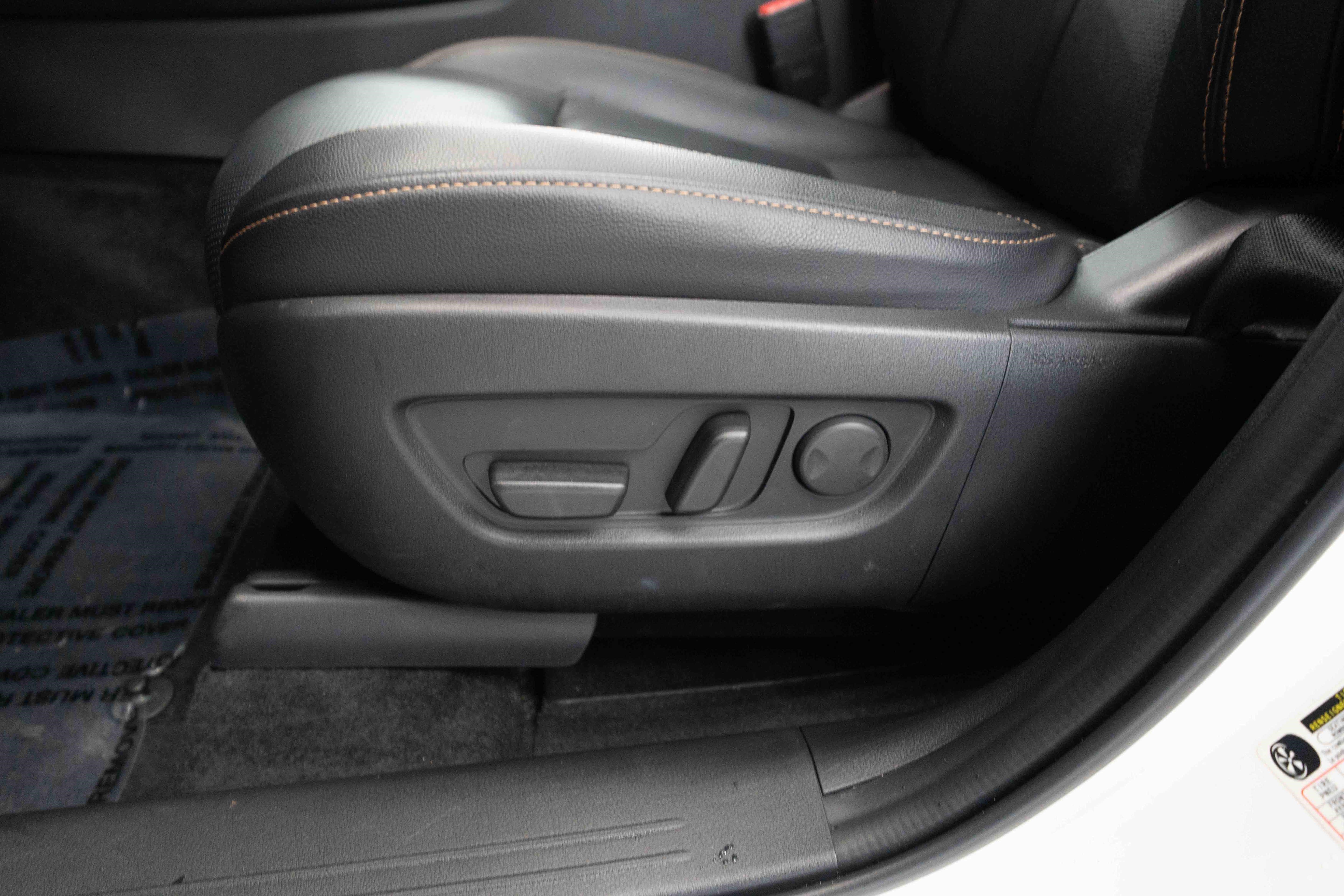 Used 2024 MAZDA CX-90 Plug-In Hybrid w/ Preferred AWD/4WD image 12