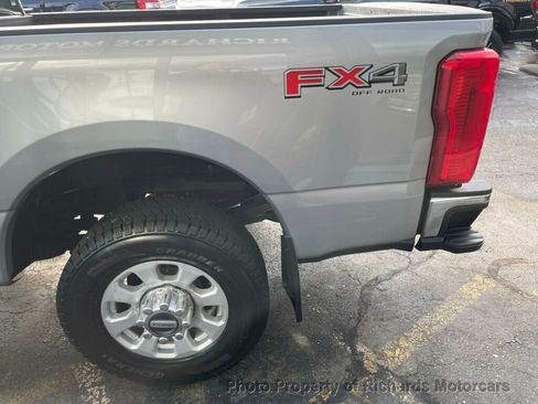 Used 2023 Ford F350 XLT w/ FX4 Off-Road Package image 9
