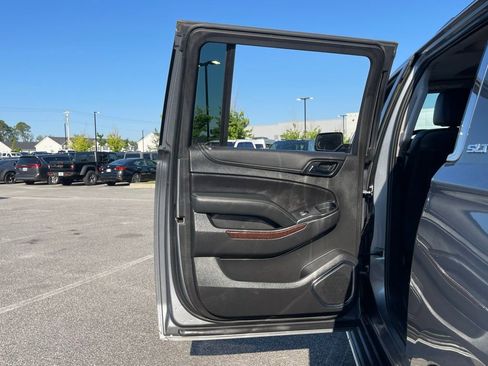 Used 2020 GMC Yukon XL SLT AWD/4WD image 50