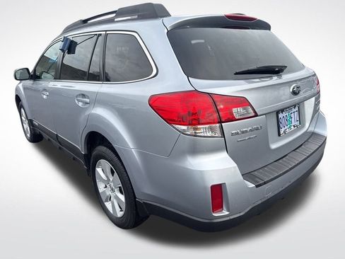 Used 2012 Subaru Outback 2.5i Premium w/ All-Weather Pkg image 5