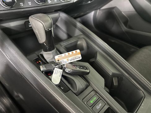 Used 2025 Honda Accord SE image 20