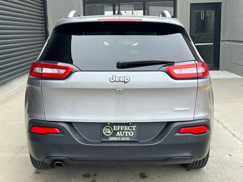 Used 2018 Jeep Cherokee Latitude image 11