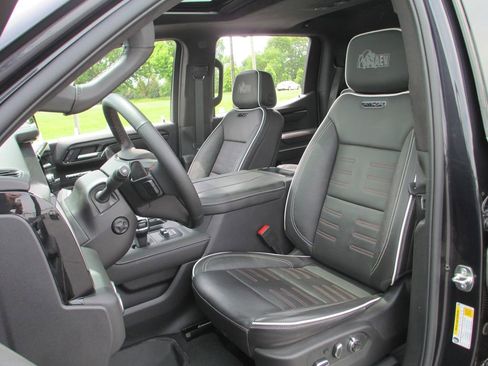 Used 2026 GMC Sierra 1500 AT4X w/ AT4X AEV Edition AWD/4WD image 22