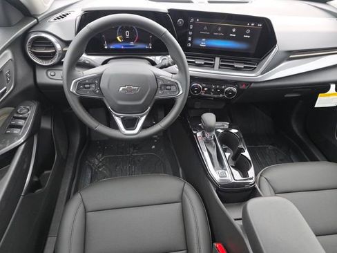 New 2026 Chevrolet Trax ACTIV w/ Driver Confidence Package image 3