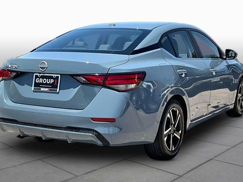Used 2025 Nissan Sentra SV FWD image 13