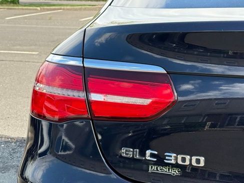 Used 2017 Mercedes-Benz GLC 300 4MATIC Coupe image 17