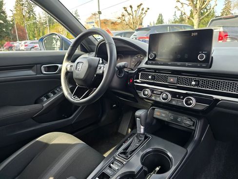 Certified 2025 Honda Civic Sport image 9