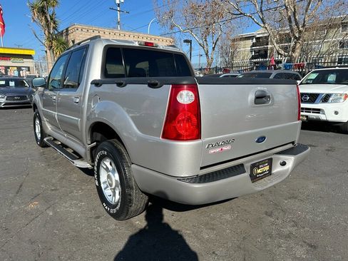 Used 2002 Ford Explorer Sport Trac Value image 7