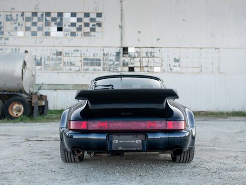 Used 1992 Porsche 911 Turbo image 8