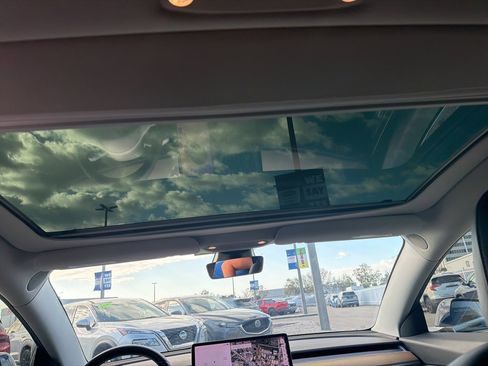 Used 2020 Tesla Model 3 Standard Range Plus image 15