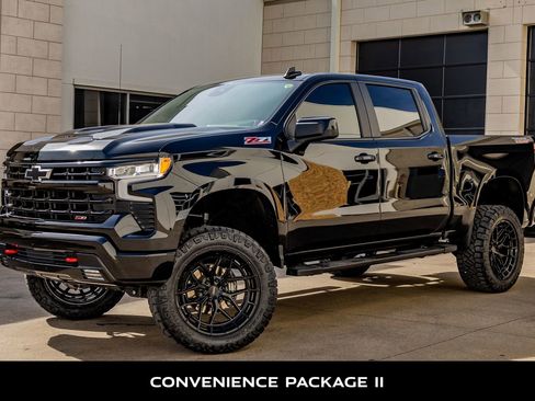 Used 2025 Chevrolet Silverado 1500 LT Trail Boss w/ Convenience Package II image 5